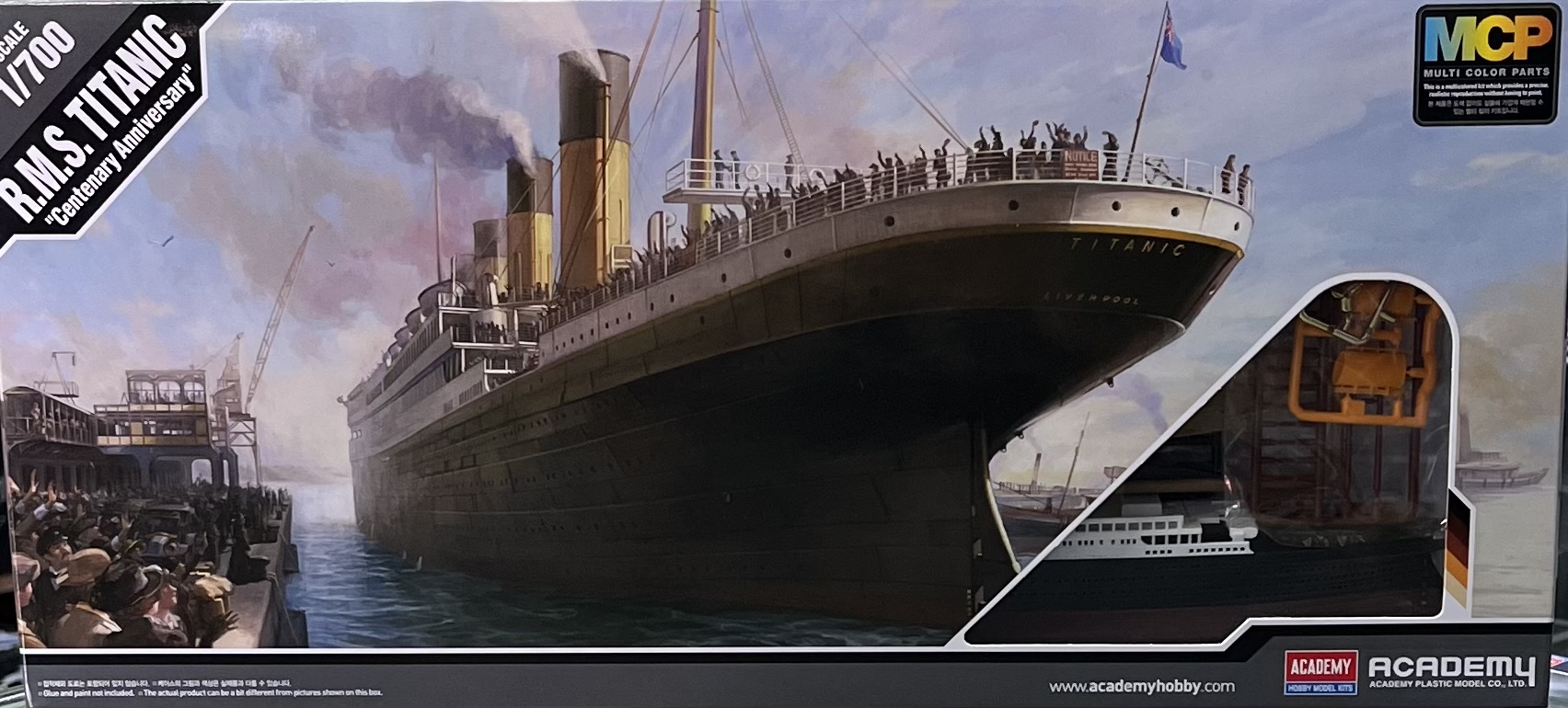 AC14214 1/700 R.M.S TITANIC