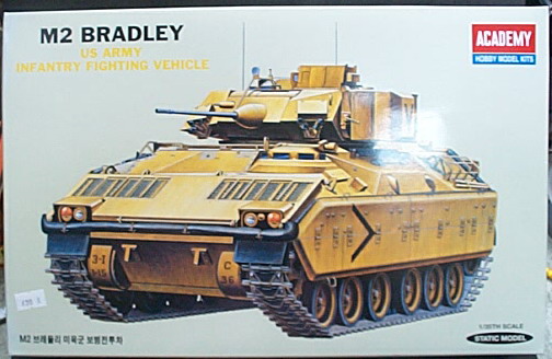 ACADEMY 1/35 xƨtC M2 BRADLEY